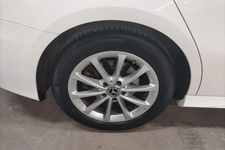 Used Mercedes-Benz A-Class 2020 A 200 L Sport Sedan Right Rear Wheel Hub