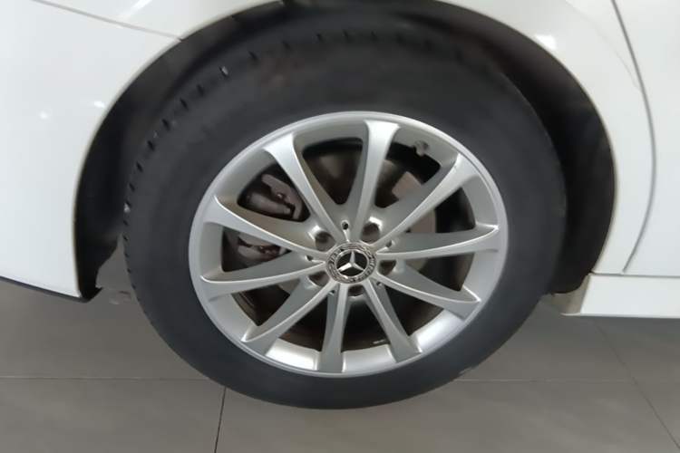 Used Mercedes-Benz A-Class 2020 A 200 L Sport Sedan Right Rear Wheel Hub