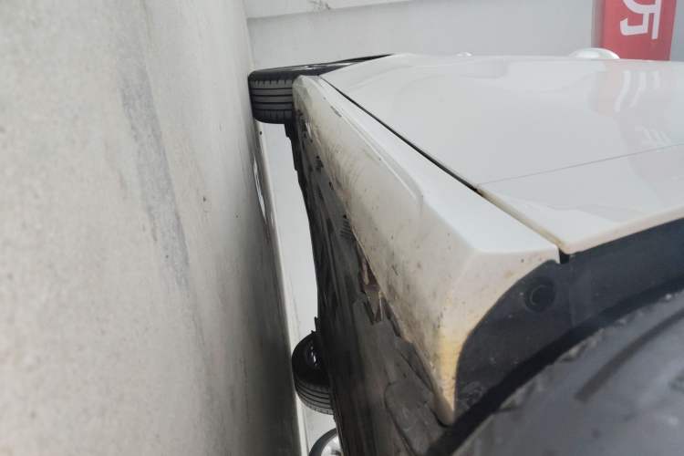 Used Mercedes-Benz A-Class 2020 Restyled A 200 L Sport Sedan Fashion Version Right Side Sill