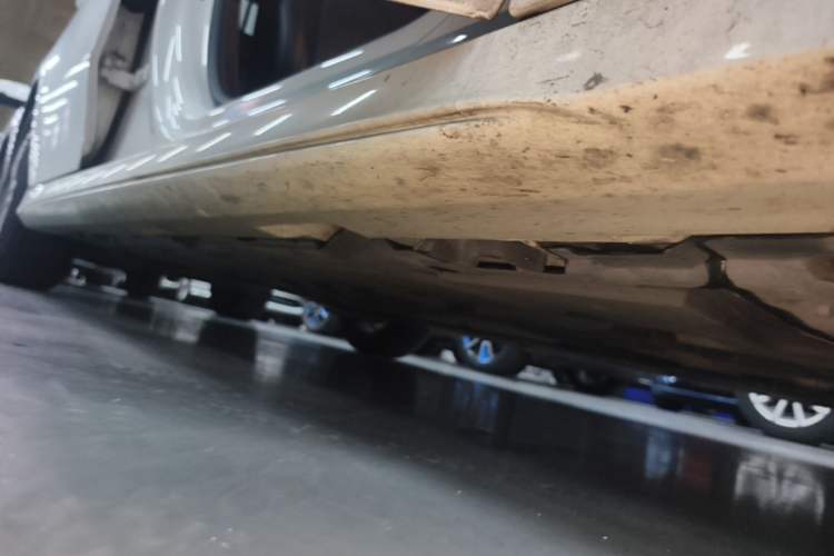 Used Mercedes-Benz A-Class 2020 Second Facelift A 180 L Sport Sedan Right Side Sill