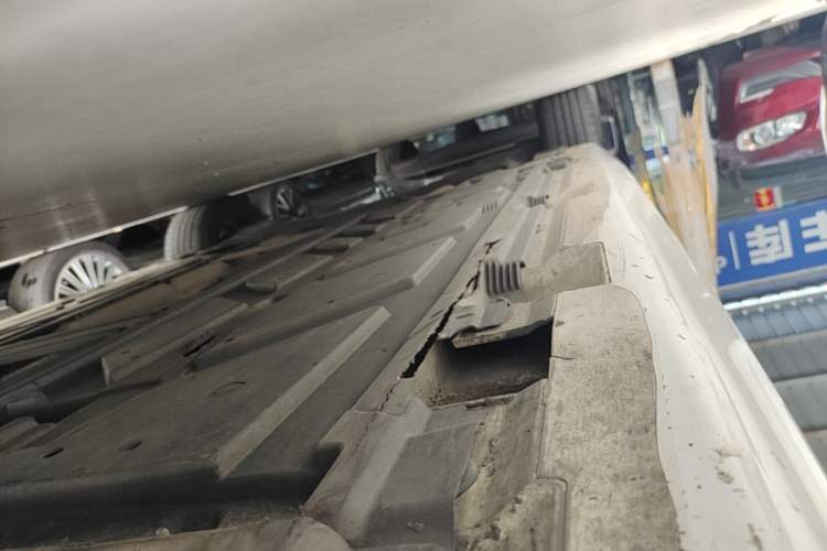 Used Mercedes-Benz A-Class 2020 Restyled A 200 L Sport Sedan Fashion Version Right Side Sill