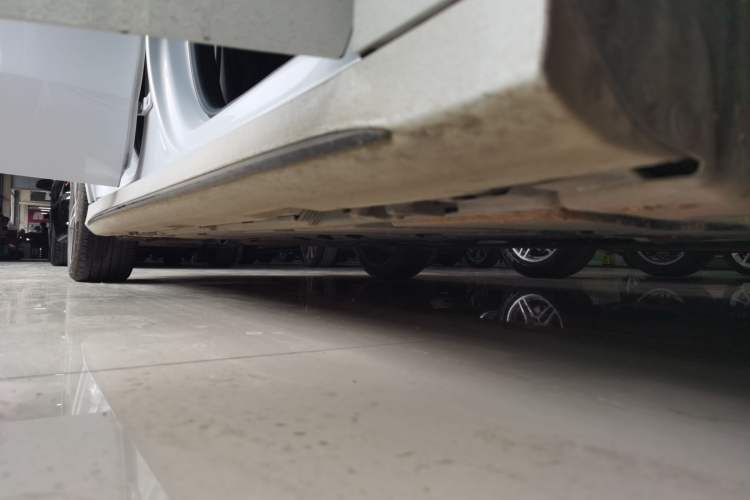 Used Mercedes-Benz A-Class 2020 Restyled A 220 L 4MATIC Sports Sedan Right Side Sill