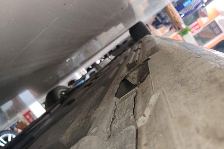Used Mercedes-Benz A-Class 2020 Restyled A 200 L Sport Sedan Fashion Version Right Side Sill