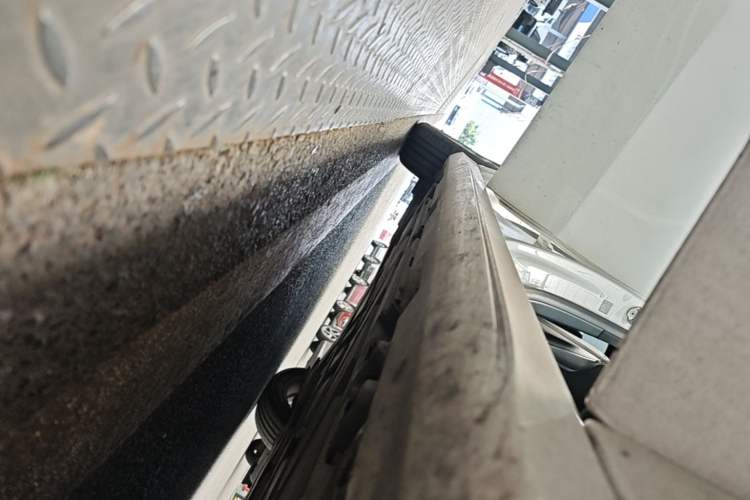 Used Mercedes-Benz A-Class 2020 Restyled A 200 L Sport Sedan Fashion Version Right Side Sill