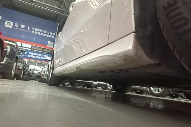 Used Mercedes-Benz A-Class 2020 Restyled A 200 L Sport Sedan Fashion Version Right Side Sill