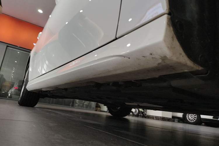 Used Mercedes-Benz A-Class 2020 A 200 L Sport Sedan Right Side Sill