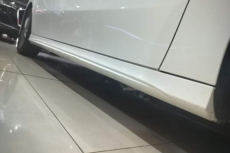 Used Mercedes-Benz A-Class 2020 Facelift A 180 L Sport Sedan Special Configuration Right Side Sill