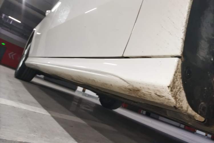 Used Mercedes-Benz A-Class 2020 A 200 L Sport Sedan Right Side Sill