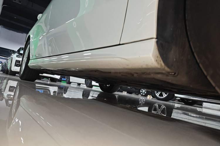 Used Mercedes-Benz A-Class 2020 A 200 L Sport Sedan Right Side Sill