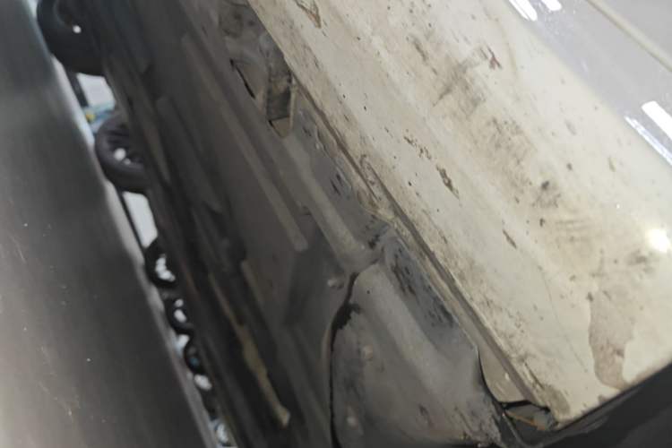 Used Mercedes-Benz A-Class 2020 A 200 L Sport Sedan Right Side Sill