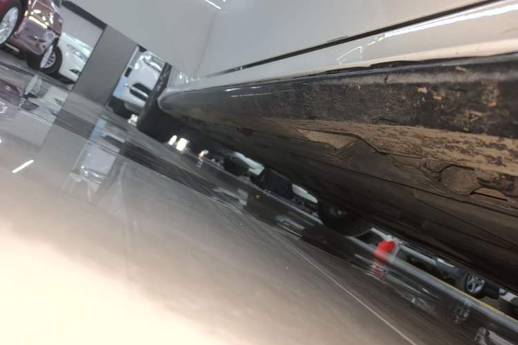 Used Mercedes-Benz A-Class 2020 Restyled A 200 L Sport Sedan Fashion Version Right Side Sill