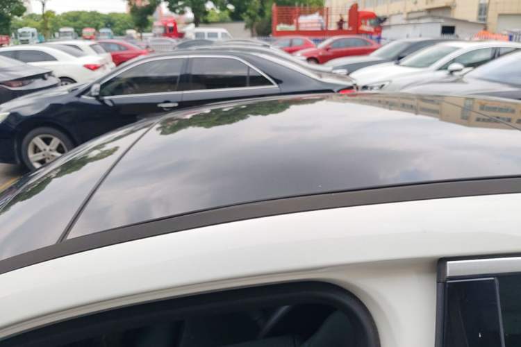 Used Mercedes-Benz A-Class 2020 Second Facelift A 180 L Sport Sedan Roof
