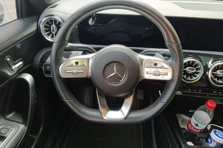 Used Mercedes-Benz A-Class 2020 Restyled A 200 L Sport Sedan Fashion Version Steering Wheel