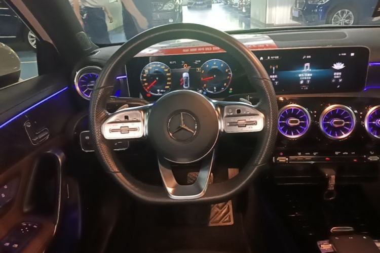 Used Mercedes-Benz A-Class 2020 Restyled A 200 L Sport Sedan Fashion Version Steering Wheel