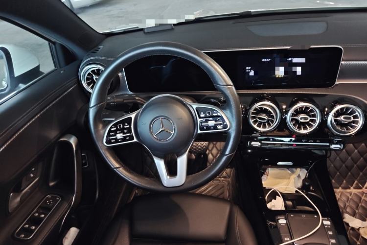Used Mercedes-Benz A-Class 2020 Facelift A 180 L Sport Sedan Special Configuration Steering Wheel