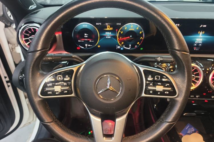 Used Mercedes-Benz A-Class 2020 Second Facelift A 180 L Sport Sedan Steering Wheel