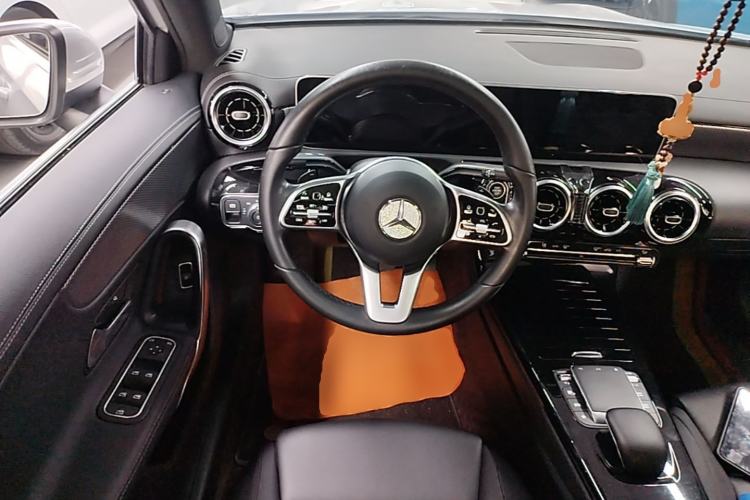 Used Mercedes-Benz A-Class 2020 Second Facelift A 180 L Sport Sedan Steering Wheel