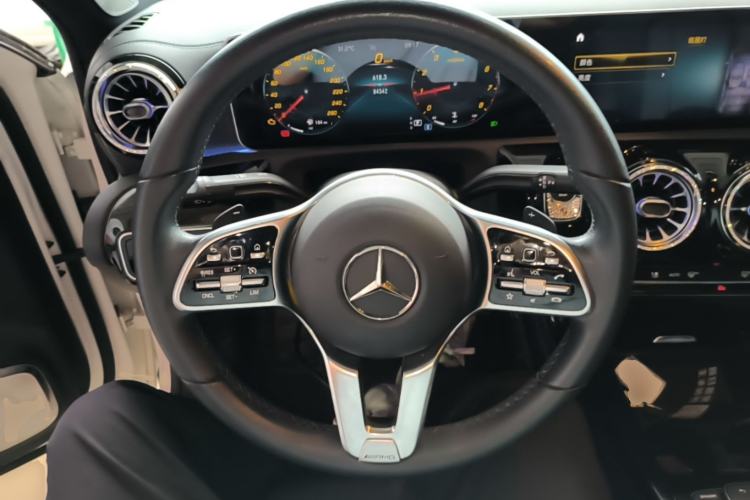 Used Mercedes-Benz A-Class 2020 Second Facelift A 180 L Sport Sedan Steering Wheel