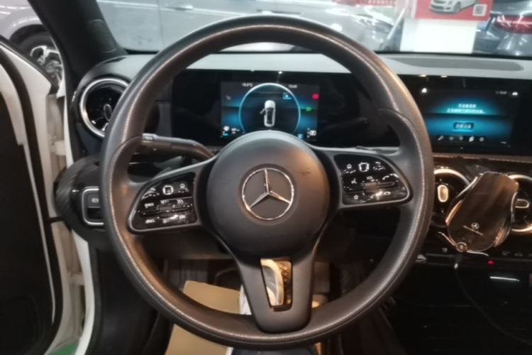 Used Mercedes-Benz A-Class 2020 Revised A 180 L Steering Wheel