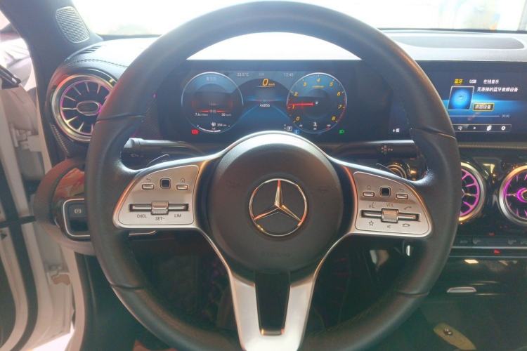Used Mercedes-Benz A-Class 2020 Second Facelift A 180 L Sport Sedan Steering Wheel