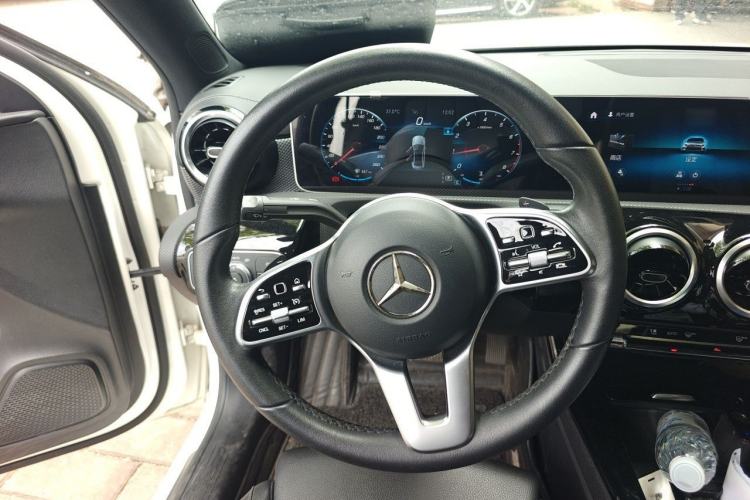 Used Mercedes-Benz A-Class 2020 Facelift A 180 L Sport Sedan Special Configuration Steering Wheel