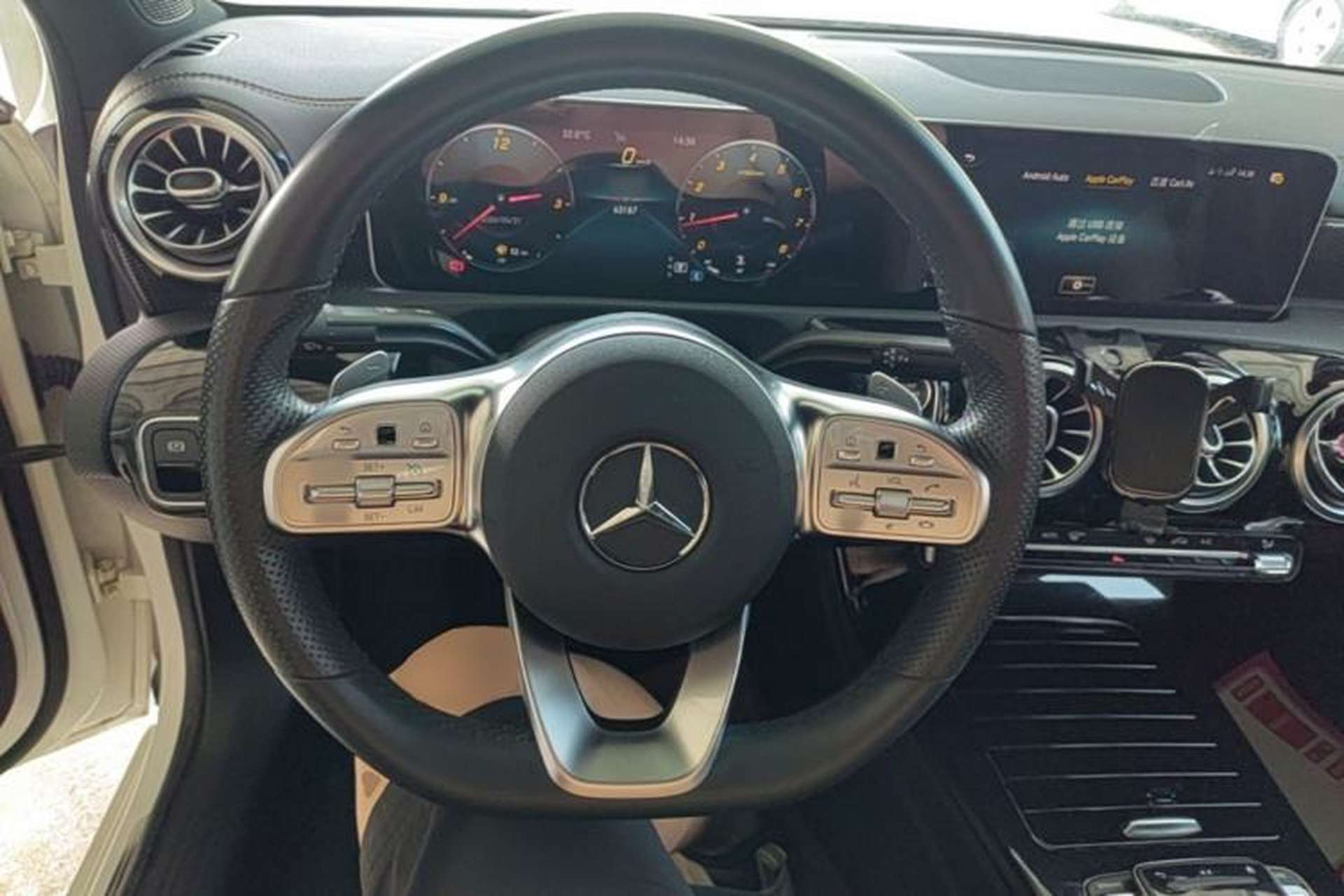 Used Mercedes-Benz A-Class 2020 Restyled A 200 L Sport Sedan Fashion Version Steering Wheel