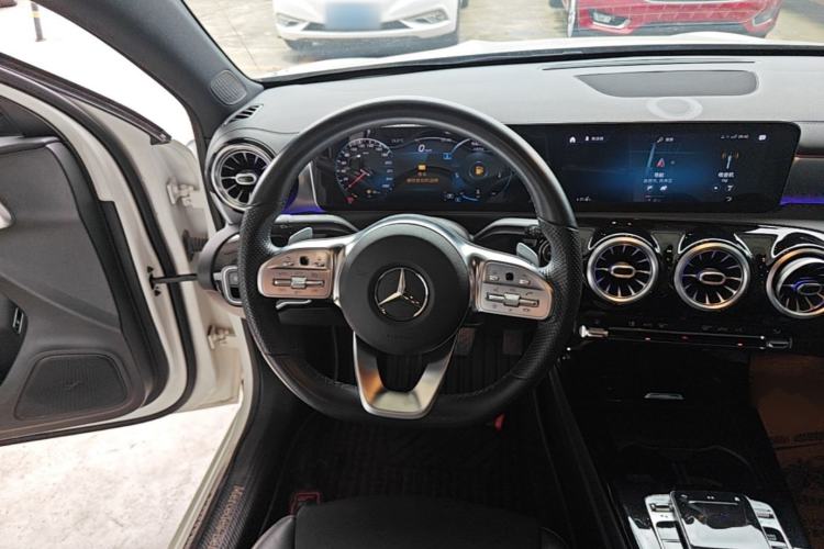 Used Mercedes-Benz A-Class 2020 A 220 L 4MATIC Sport Sedan Steering Wheel