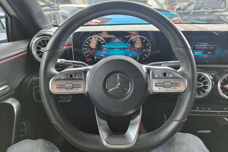 Used Mercedes-Benz A-Class 2020 Restyled A 200 L Sport Sedan Fashion Version Steering Wheel
