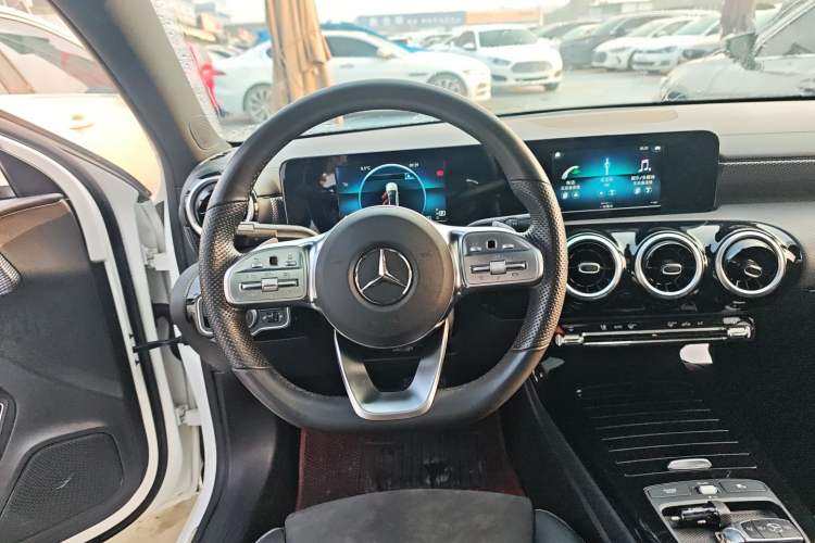 Used Mercedes-Benz A-Class 2020 A 180 L Sport Sedan Steering Wheel
