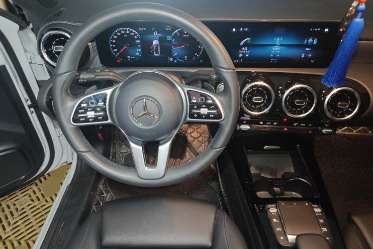 Used Mercedes-Benz A-Class 2020 Second Facelift A 180 L Sport Sedan Steering Wheel
