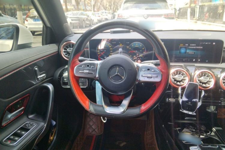 Used Mercedes-Benz A-Class 2020 Restyled A 200 L Sport Sedan Fashion Version Steering Wheel