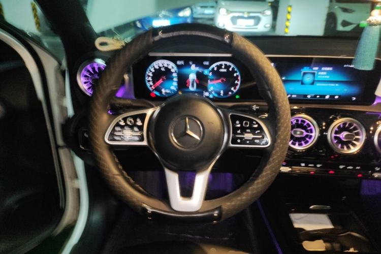 Used Mercedes-Benz A-Class 2020 Facelift A 180 L Sport Sedan Special Configuration Steering Wheel