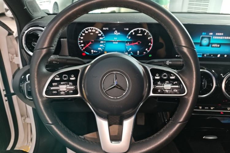 Used Mercedes-Benz A-Class 2020 Second Facelift A 180 L Sport Sedan Steering Wheel