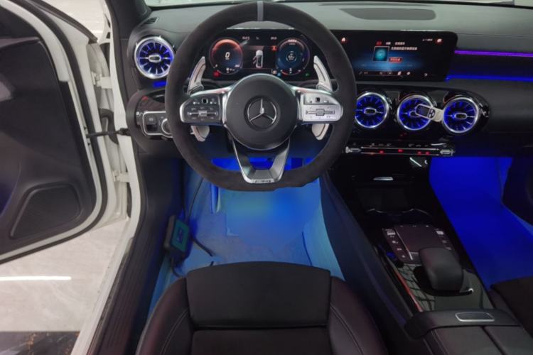 Used Mercedes-Benz A-Class 2020 Restyled A 200 L Sport Sedan Fashion Version Steering Wheel
