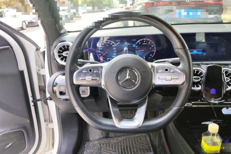 Used Mercedes-Benz A-Class 2020 Restyled A 200 L Sport Sedan Fashion Version Steering Wheel