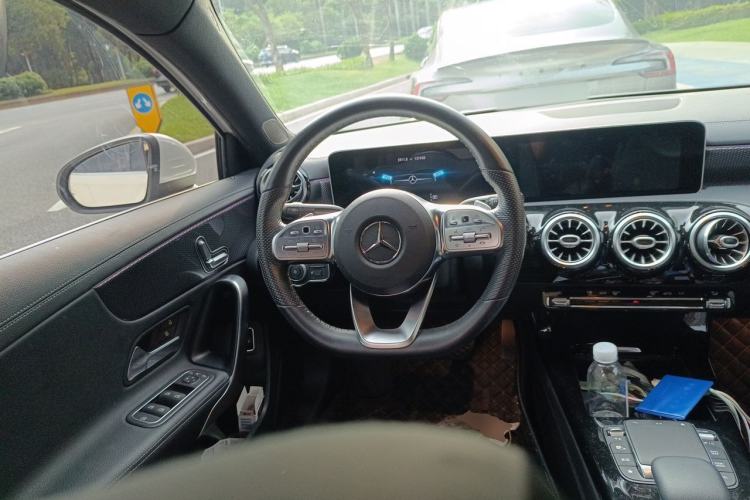 Used Mercedes-Benz A-Class 2020 Restyled A 200 L Sport Sedan Fashion Version Steering Wheel