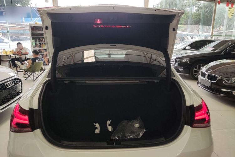 Used Mercedes-Benz A-Class 2020 Restyled A 200 L Sport Sedan Fashion Version Trunk