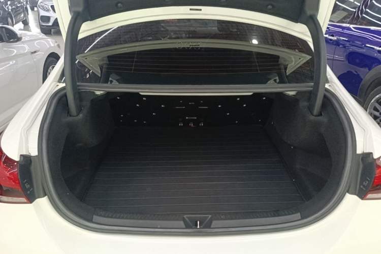 Used Mercedes-Benz A-Class 2020 Restyled A 200 L Sport Sedan Fashion Version Trunk