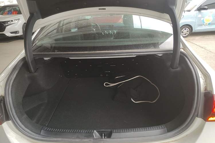 Used Mercedes-Benz A-Class 2020 Restyled A 200 L Sport Sedan Fashion Version Trunk