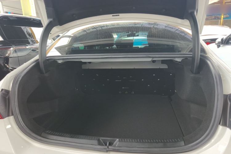 Used Mercedes-Benz A-Class 2020 Restyled A 200 L Sport Sedan Fashion Version Trunk
