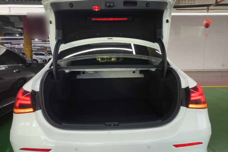 Used Mercedes-Benz A-Class 2020 Restyled A 200 L Sport Sedan Fashion Version Trunk