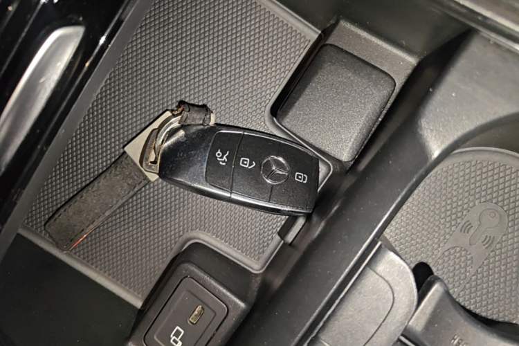 Used Mercedes-Benz A-Class 2020 Restyled A 200 L Sport Sedan Fashion Version Vehicle Key