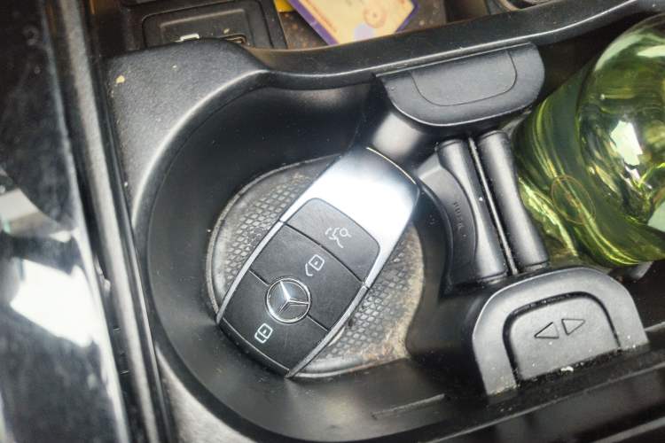 Used Mercedes-Benz A-Class 2020 Restyled A 200 L Sport Sedan Fashion Version Vehicle Key