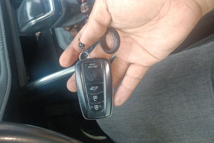 Used Mercedes-Benz A-Class 2020 Second Facelift A 180 L Sport Sedan Vehicle Key