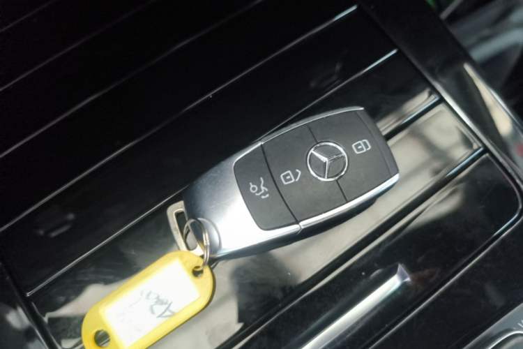Used Mercedes-Benz A-Class 2020 Restyled A 200 L Sport Sedan Fashion Version Vehicle Key