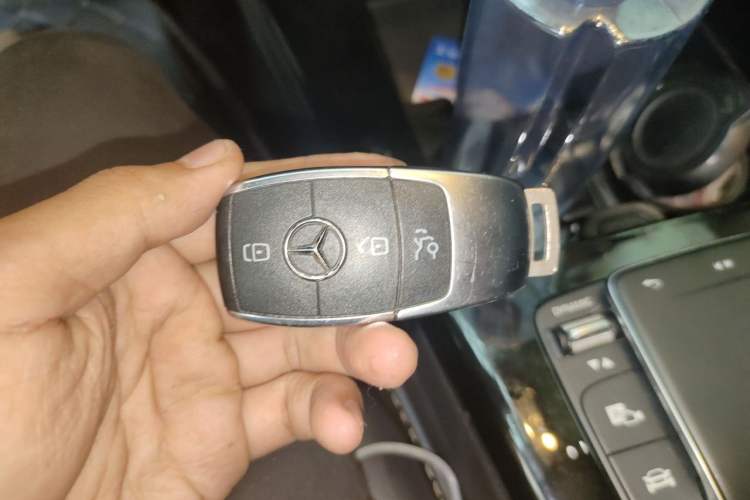 Used Mercedes-Benz A-Class 2020 Second Facelift A 180 L Sport Sedan Vehicle Key