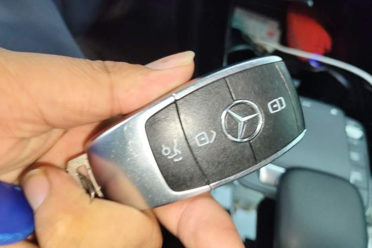 Used Mercedes-Benz A-Class 2020 Facelift A 180 L Sport Sedan Special Configuration Vehicle Key
