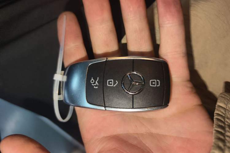 Used Mercedes-Benz A-Class 2020 Second Facelift A 180 L Sport Sedan Vehicle Key