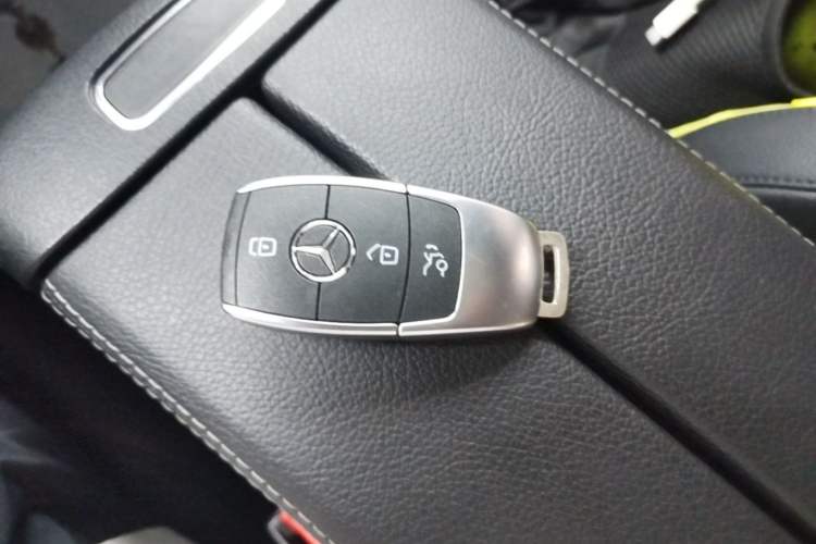 Used Mercedes-Benz A-Class 2020 Second Facelift A 180 L Sport Sedan Vehicle Key