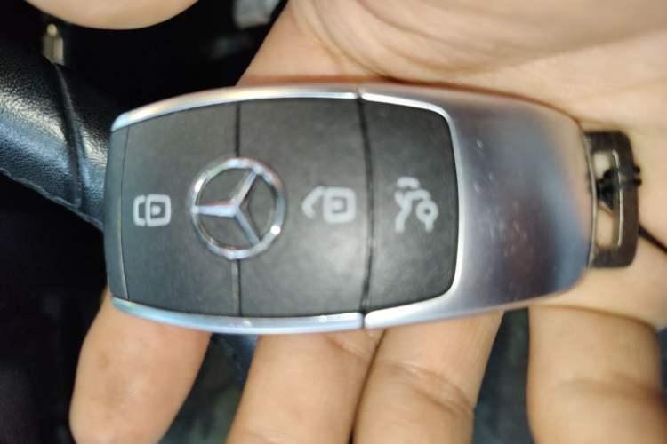 Used Mercedes-Benz A-Class 2020 Facelift A 180 L Sport Sedan Special Configuration Vehicle Key
